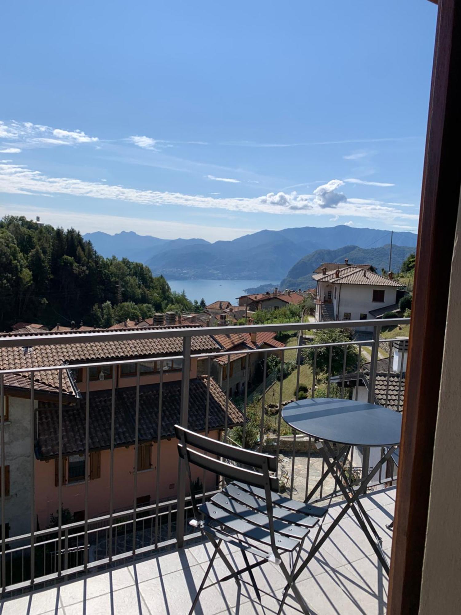 Casa Savina - Stupenda Vista Lago E Monti Plesio Extérieur photo